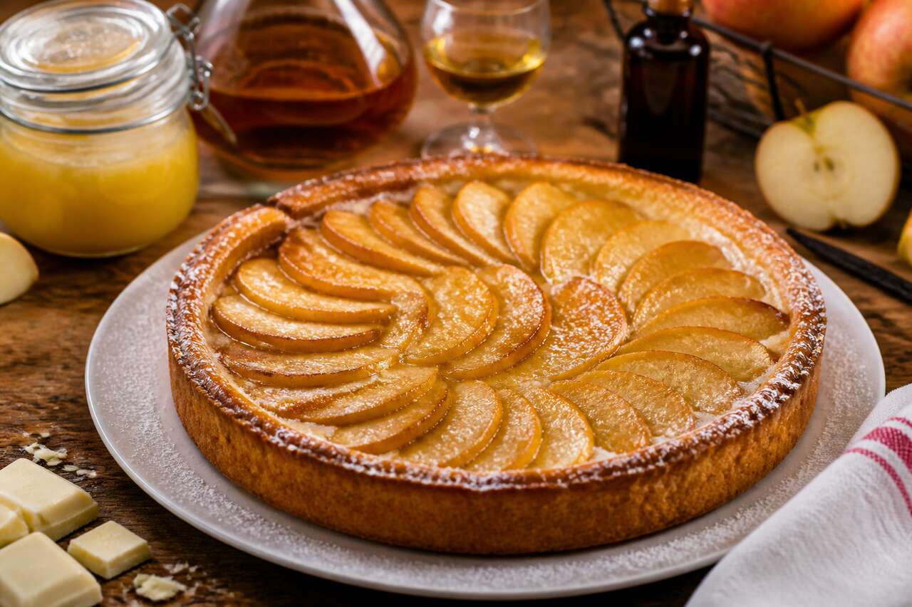 Recette de Tarte Normande à la Crème Chiboust : un dessert gourmand