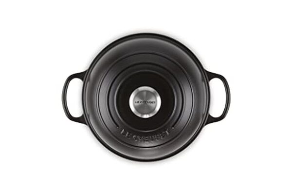 Découvrez notre test complet du four à pain Le Creuset signature en fonte émaillée 24 cm : performances, avantages et avis pour bien choisir votre four à pain.
