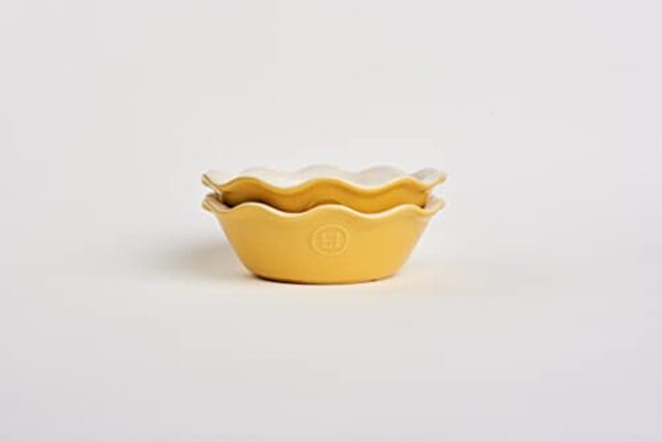 Découvrez notre test complet des plats à tarte en céramique Emile Henry Feuilles : qualité, durabilité et performance en cuisine pour vos tartes maison.